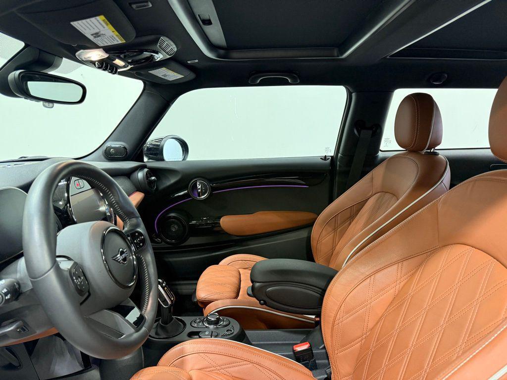 used 2024 MINI Hardtop car, priced at $22,999