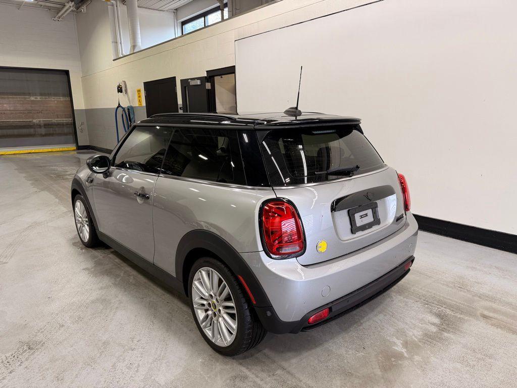 used 2024 MINI Hardtop car, priced at $26,999
