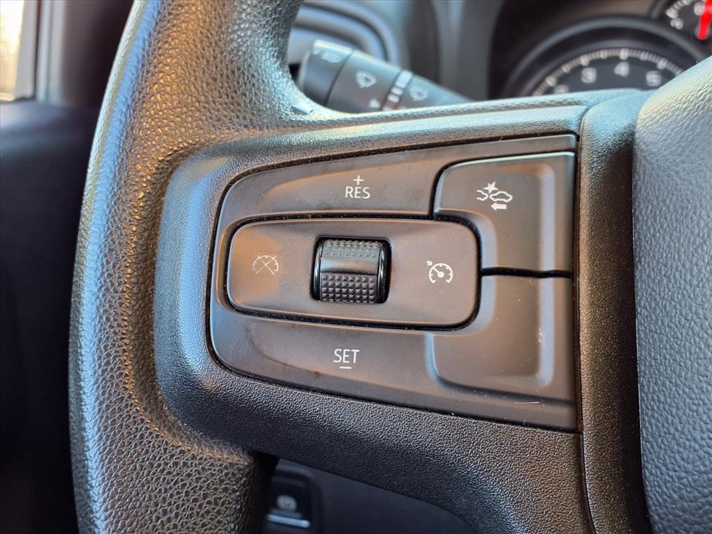 used 2024 Chevrolet Silverado 1500 car, priced at $31,404