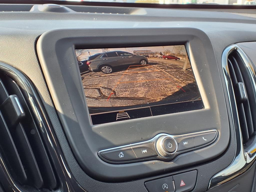 used 2022 Chevrolet Equinox car, priced at $22,451