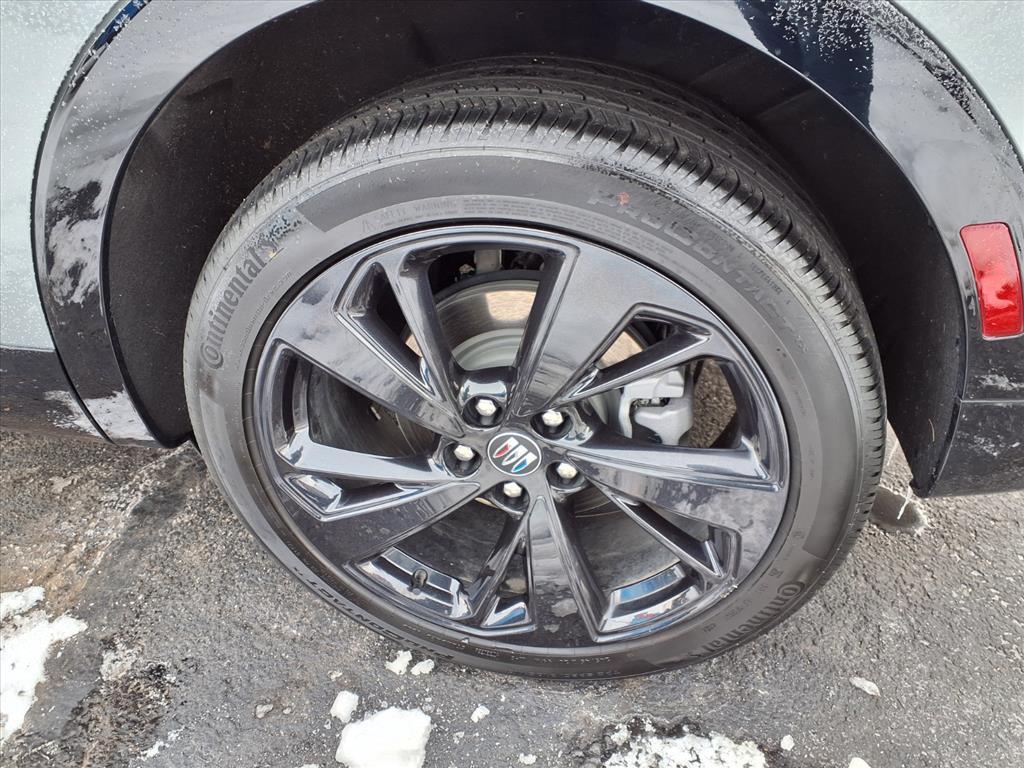 used 2025 Buick Envision car, priced at $31,490