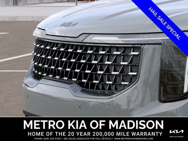 new 2026 Kia Carnival Hybrid car, priced at $57,655