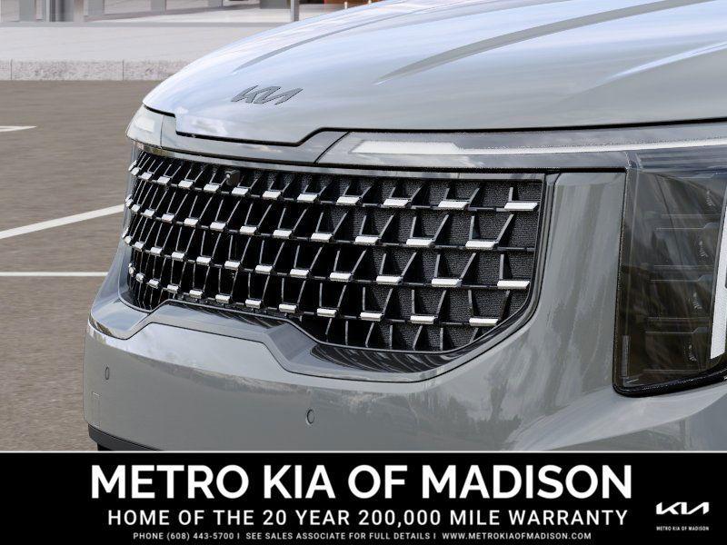 new 2026 Kia Carnival Hybrid car, priced at $57,655