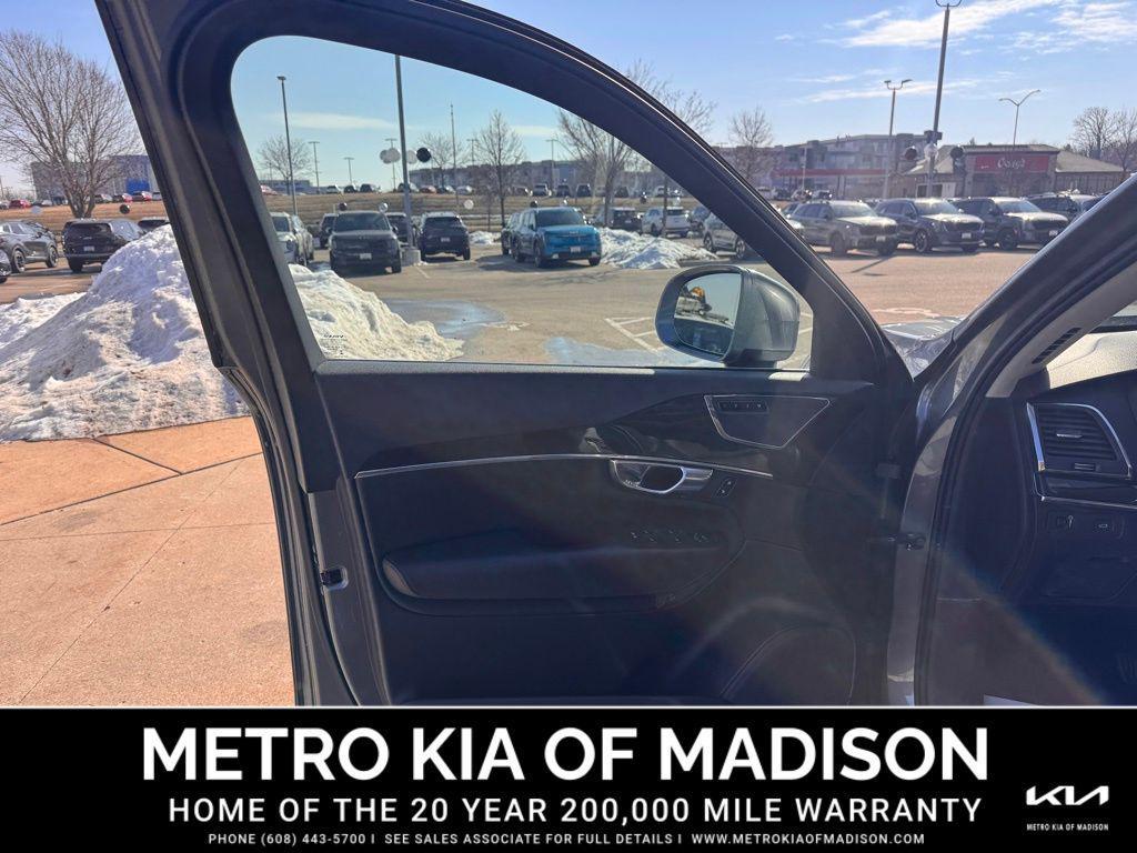 used 2018 Volvo XC90 car, priced at $18,000