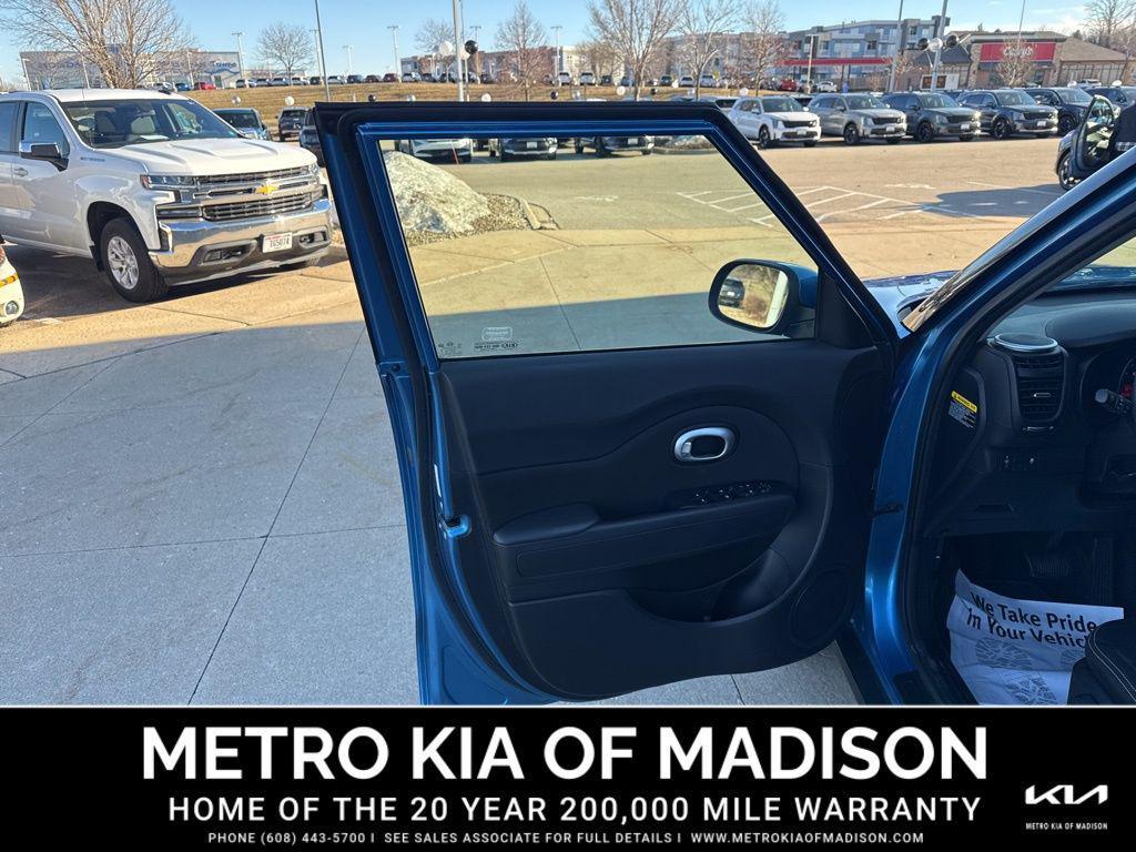 used 2016 Kia Soul car, priced at $7,000