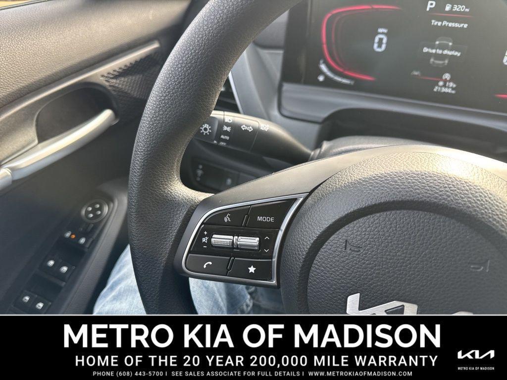 used 2025 Kia Seltos car, priced at $22,000