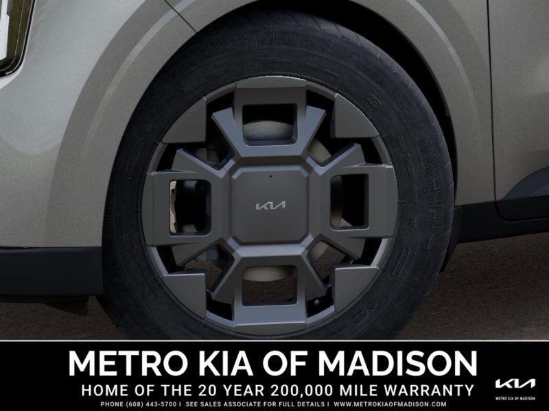 new 2026 Kia Carnival Hybrid car, priced at $45,495