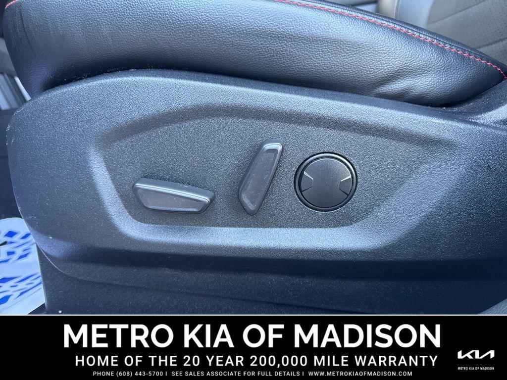 used 2022 Ford Edge car, priced at $22,800