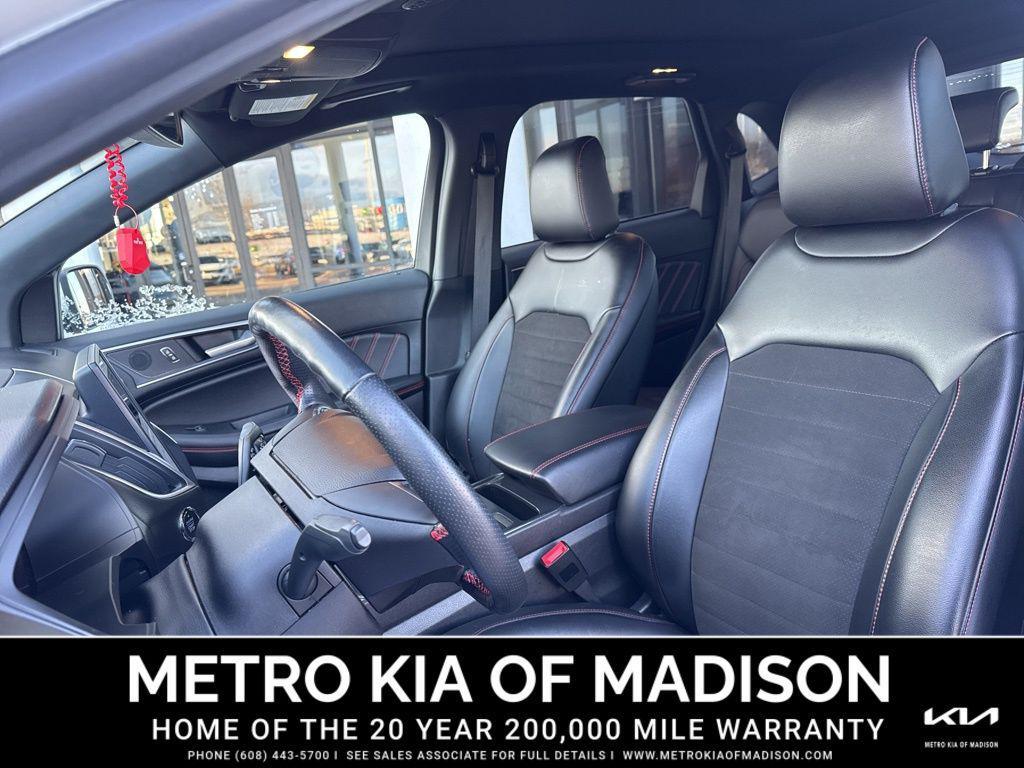 used 2022 Ford Edge car, priced at $22,800
