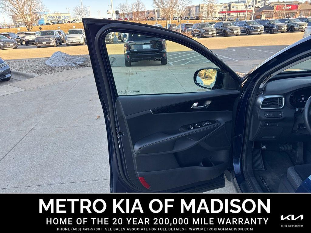 used 2020 Kia Sorento car, priced at $16,800