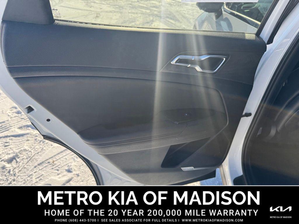 used 2025 Kia Sportage car, priced at $32,500