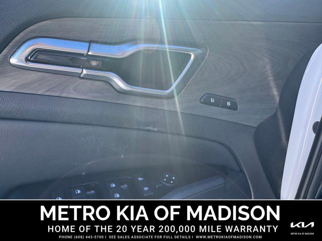 used 2025 Kia Sportage car, priced at $32,500