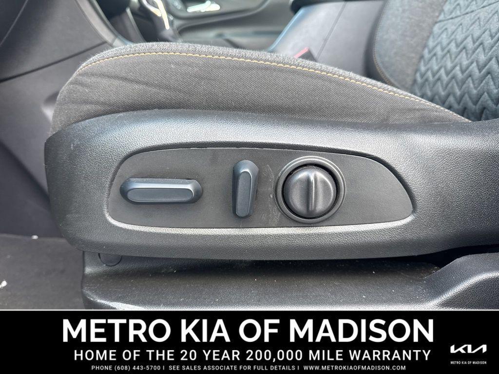 used 2024 Chevrolet Equinox car, priced at $22,000