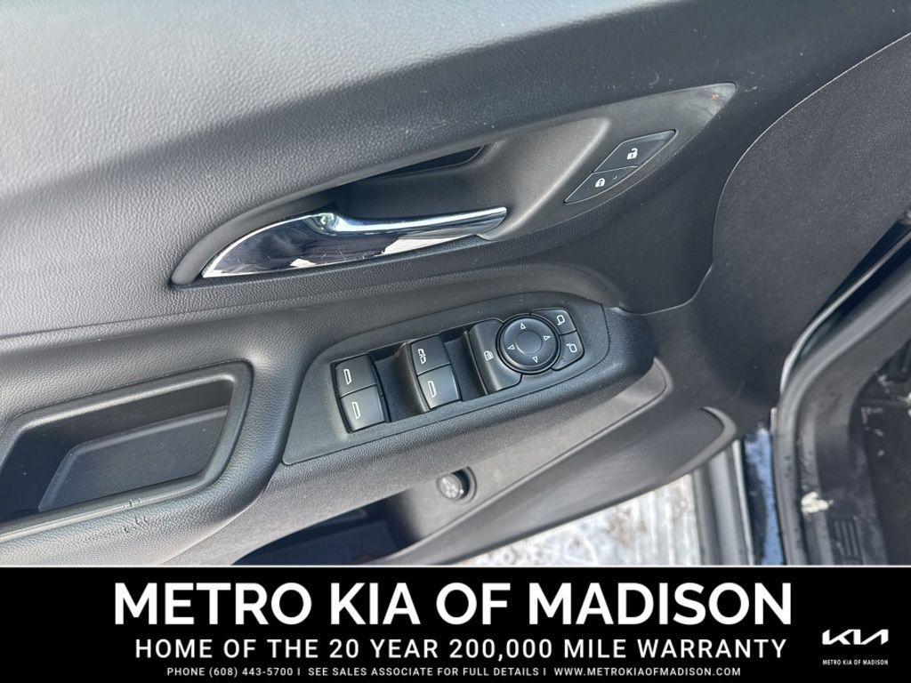 used 2024 Chevrolet Equinox car, priced at $22,000