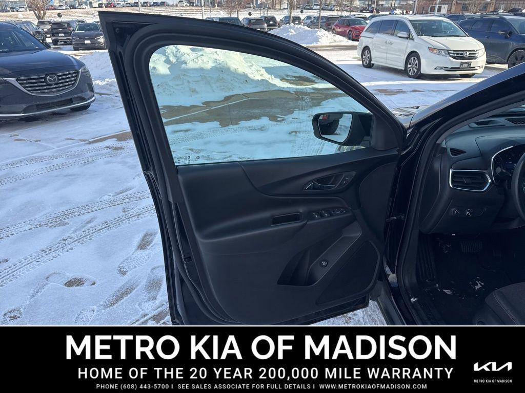 used 2024 Chevrolet Equinox car, priced at $22,000