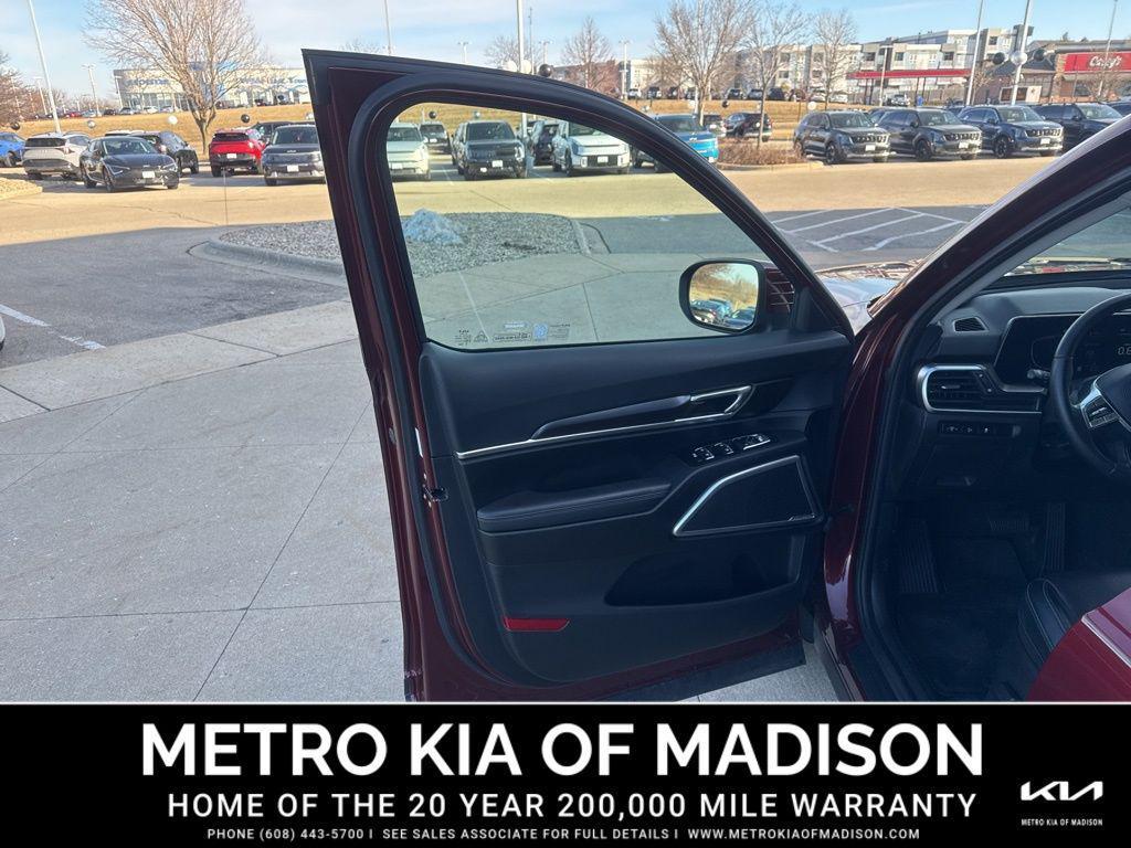 used 2024 Kia Telluride car, priced at $32,500