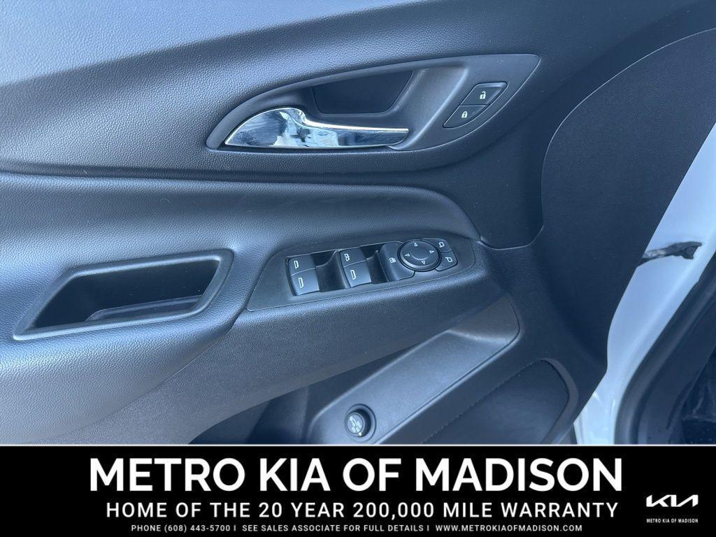 used 2024 Chevrolet Equinox car, priced at $21,400