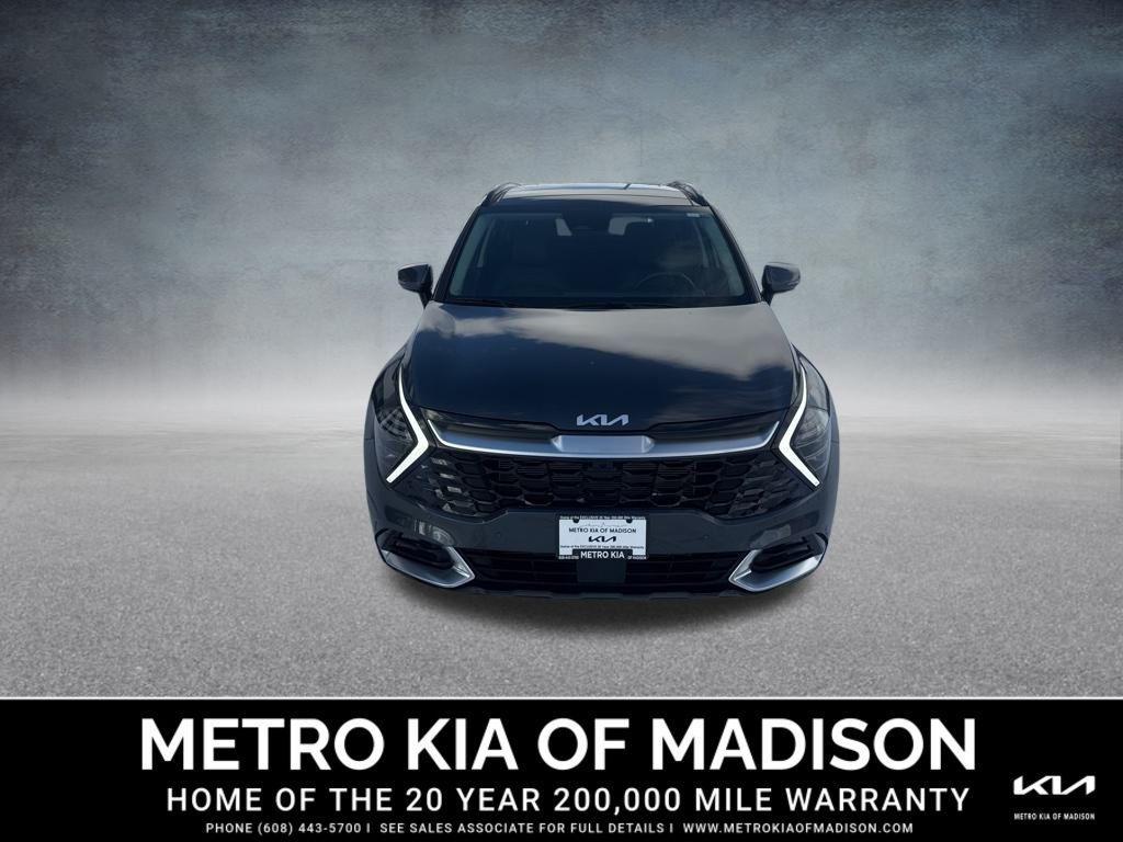used 2025 Kia Sportage car, priced at $32,200