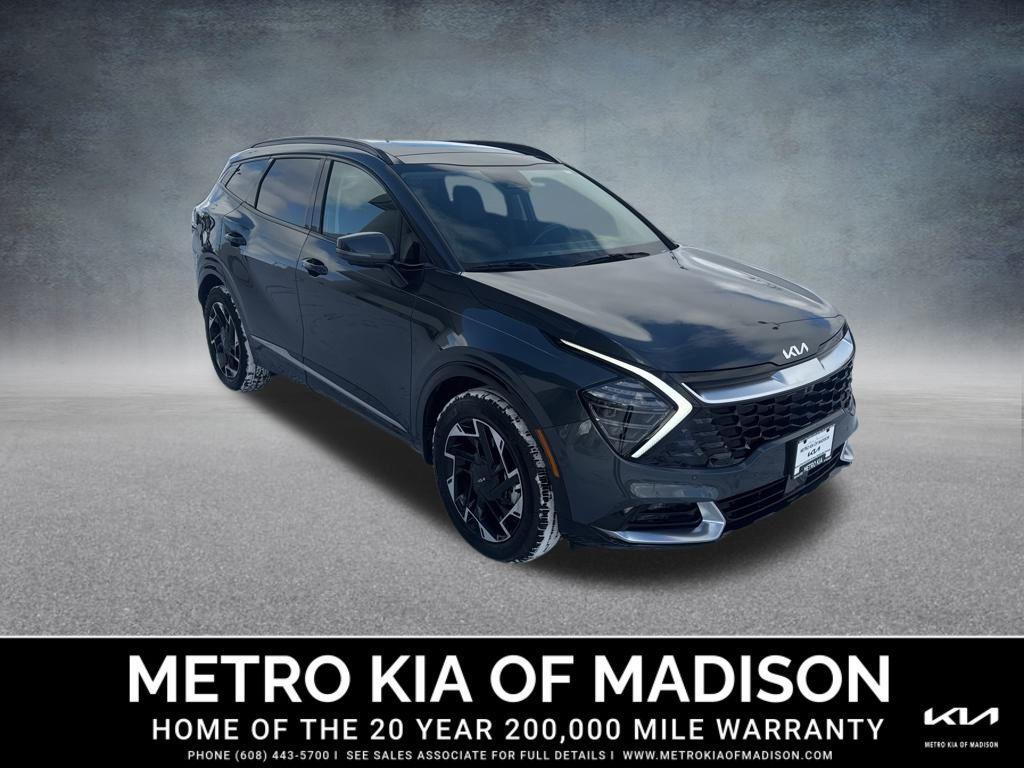 used 2025 Kia Sportage car, priced at $32,200