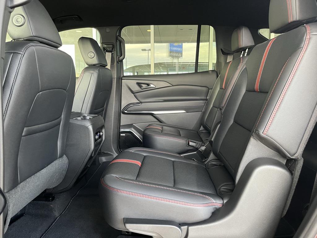 new 2026 Chevrolet Traverse car, priced at $59,335