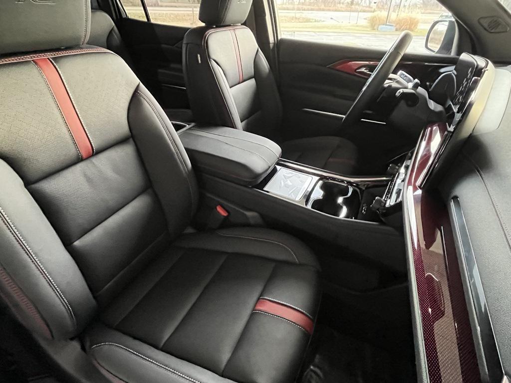 new 2026 Chevrolet Traverse car, priced at $59,335