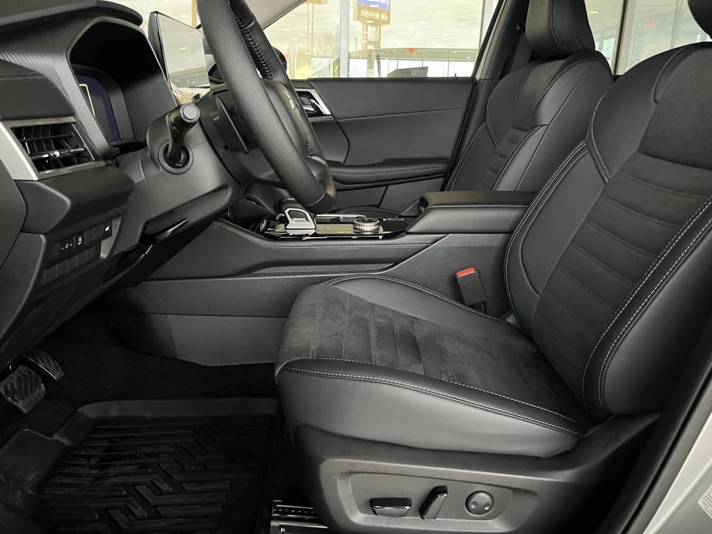 new 2026 Mitsubishi Outlander car, priced at $42,325