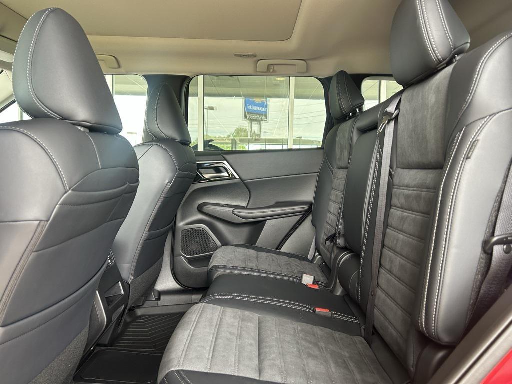 new 2025 Mitsubishi Outlander PHEV car, priced at $40,436