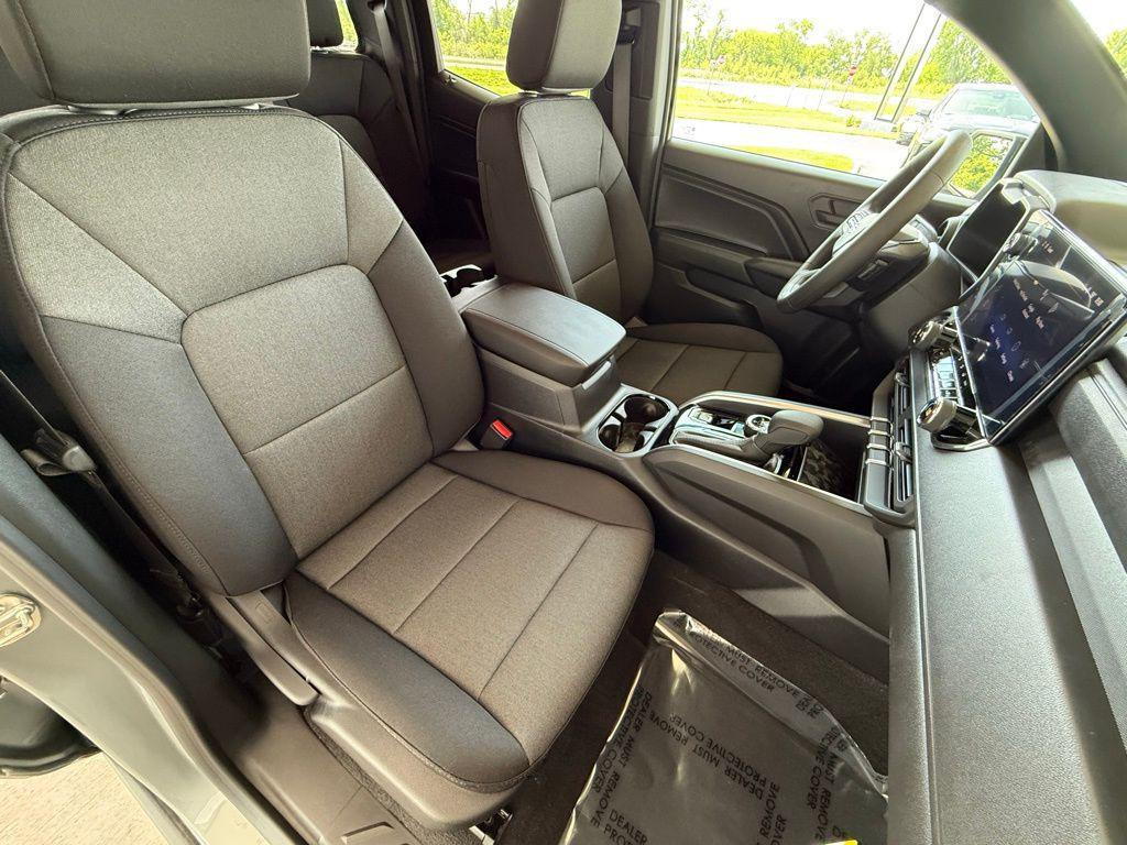 new 2026 Chevrolet Colorado car, priced at $42,135