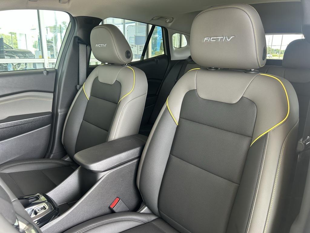 new 2025 Chevrolet Trax car, priced at $27,390