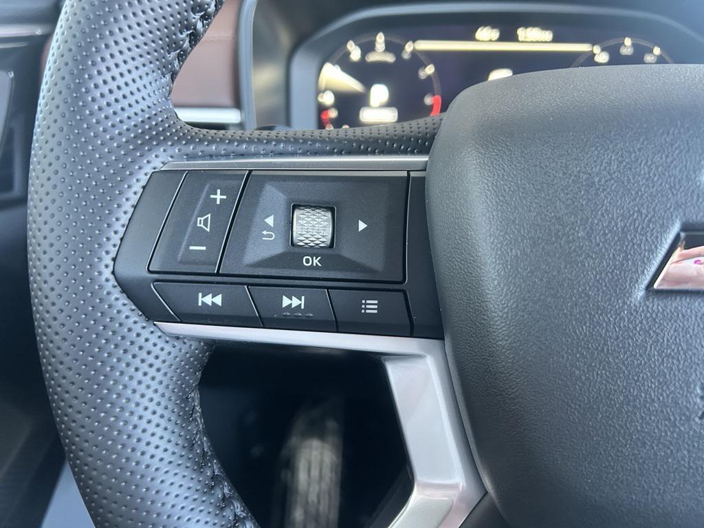 new 2026 Mitsubishi Outlander car, priced at $47,035