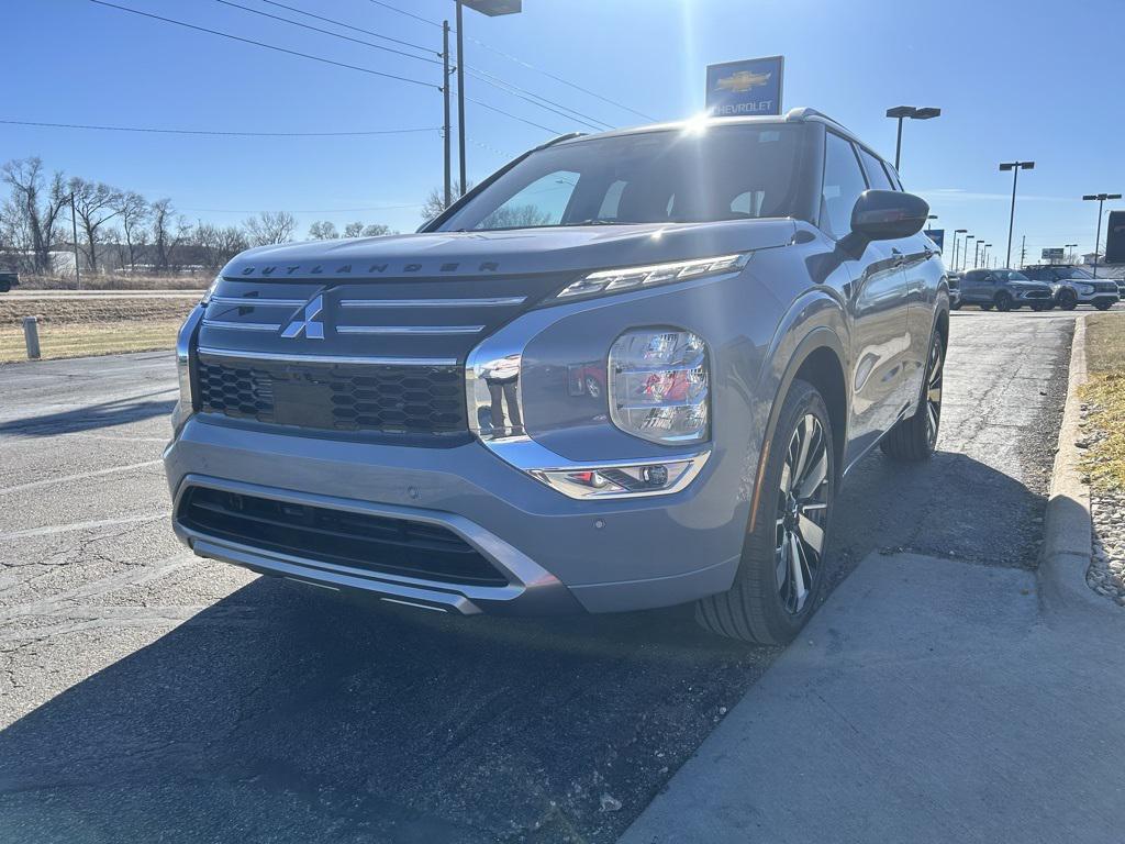 new 2026 Mitsubishi Outlander car, priced at $47,035