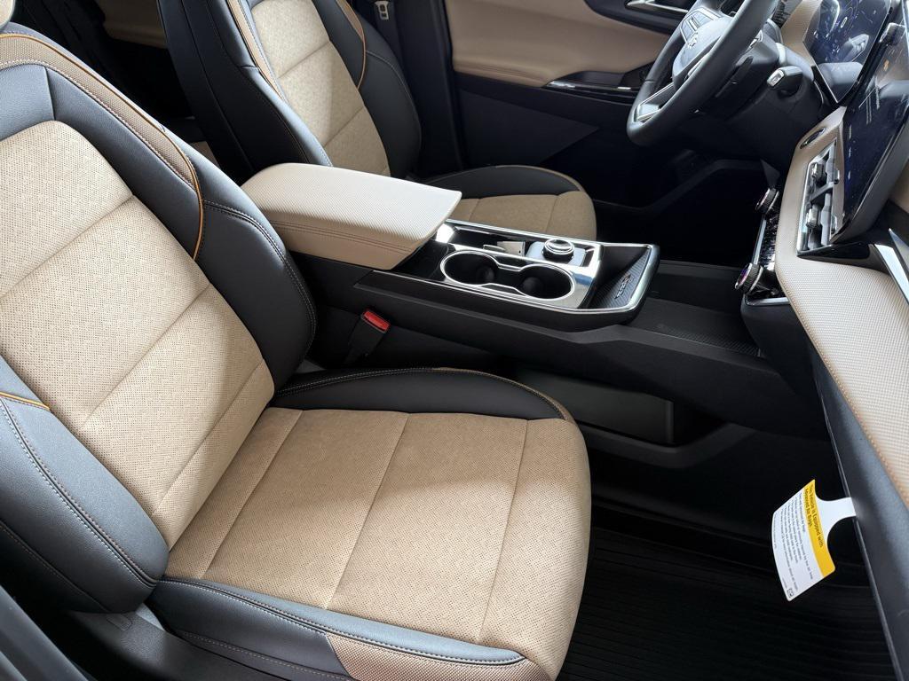 new 2026 Chevrolet Equinox car, priced at $37,355