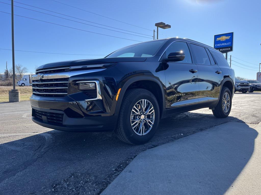 used 2025 Chevrolet Traverse car, priced at $36,464