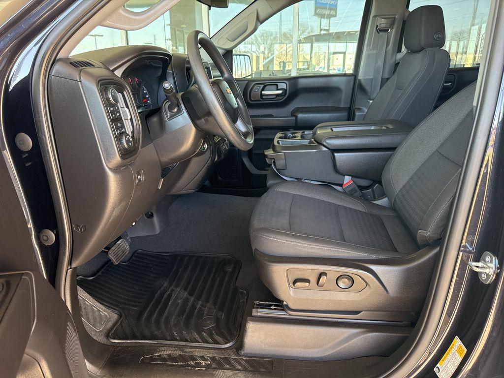 used 2023 Chevrolet Silverado 1500 car, priced at $35,976