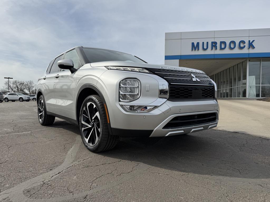 used 2022 Mitsubishi Outlander car, priced at $22,499