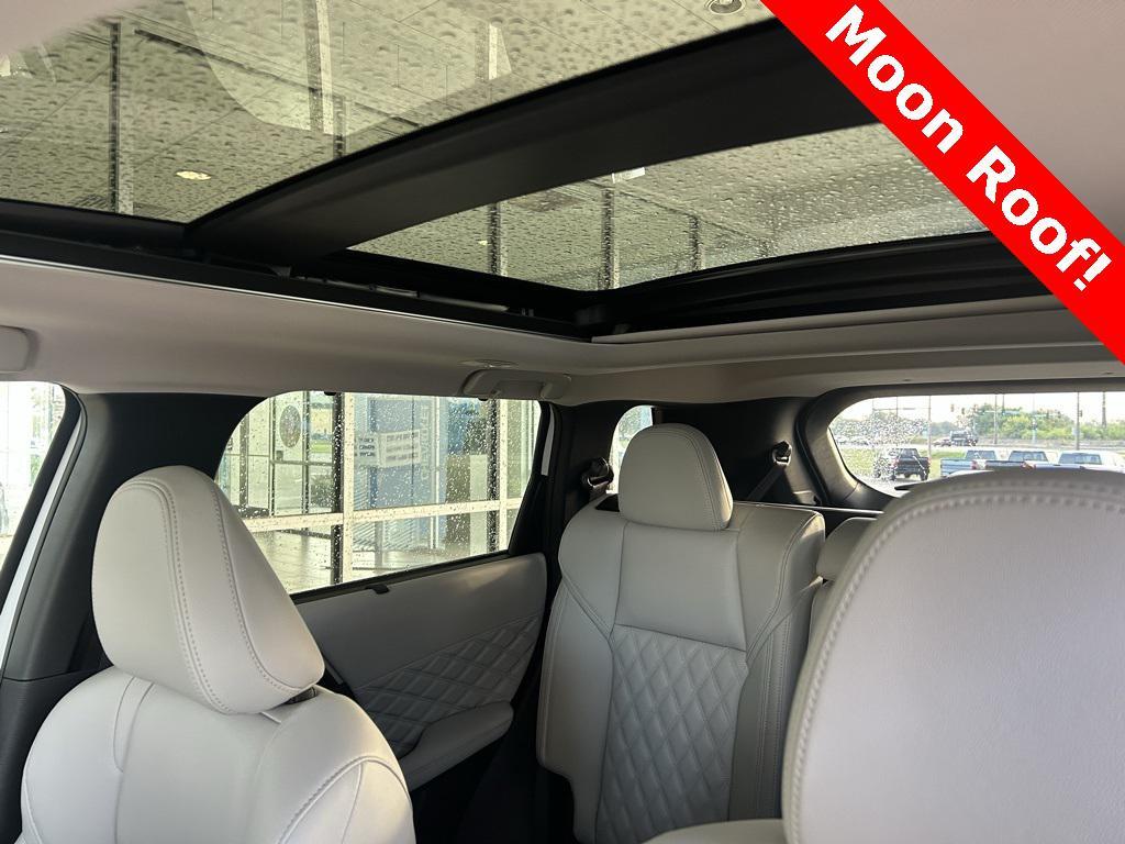 new 2025 Mitsubishi Outlander PHEV car, priced at $44,024