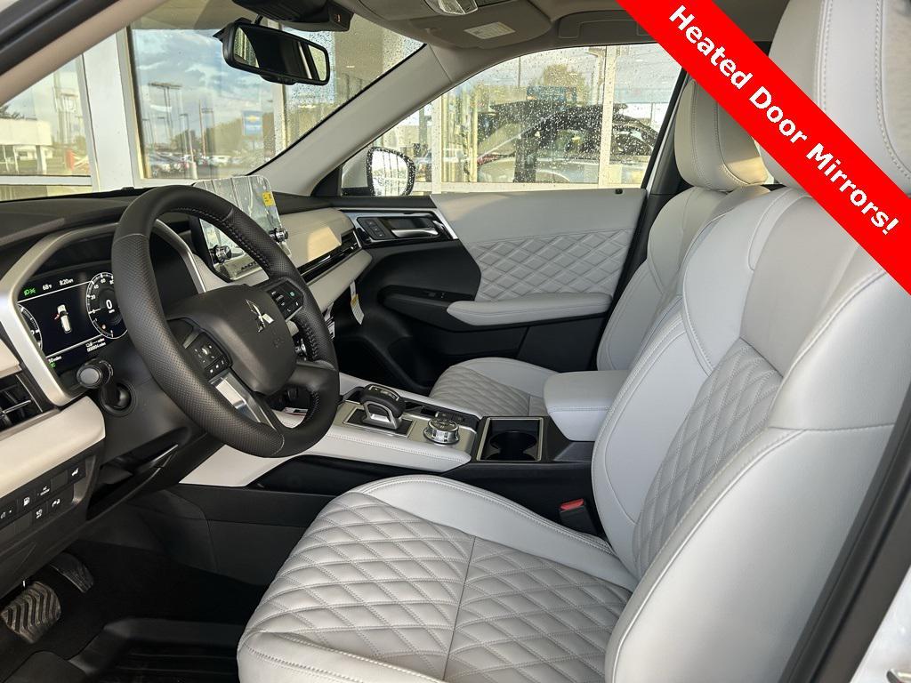 new 2025 Mitsubishi Outlander PHEV car, priced at $44,024