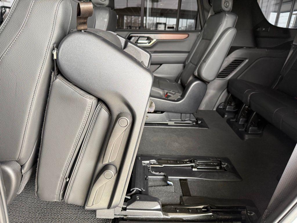 used 2025 GMC Yukon car, priced at $62,207