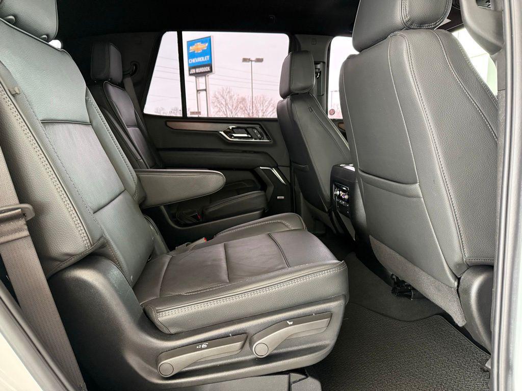 used 2025 GMC Yukon car, priced at $62,207