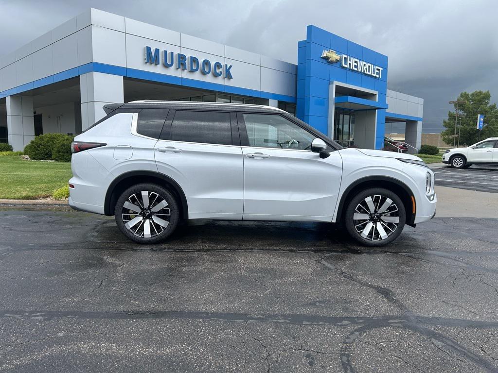 new 2025 Mitsubishi Outlander car, priced at $40,434