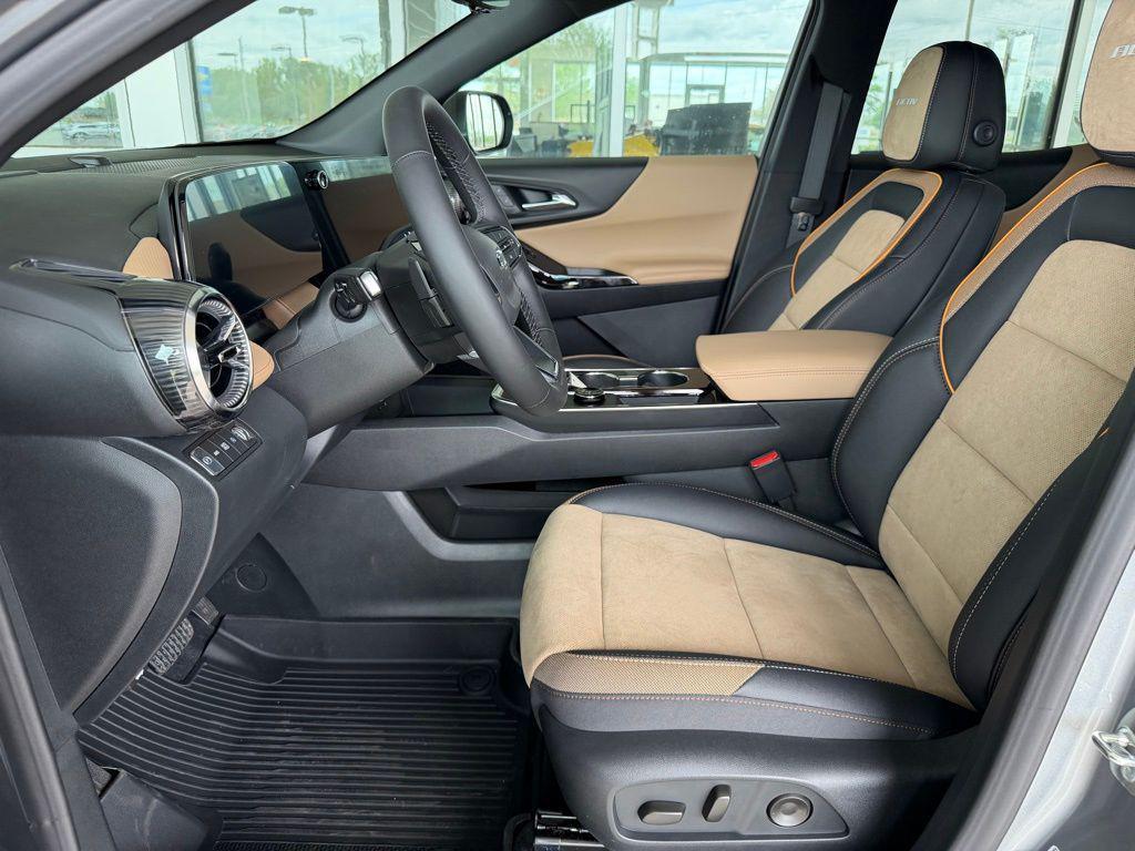 new 2026 Chevrolet Equinox car, priced at $39,273