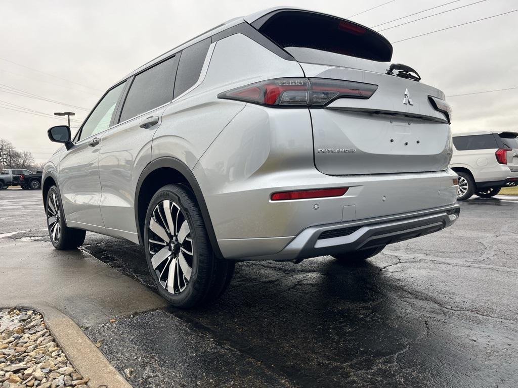 new 2026 Mitsubishi Outlander car, priced at $43,680
