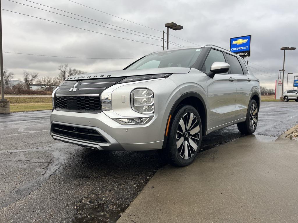new 2026 Mitsubishi Outlander car, priced at $43,680