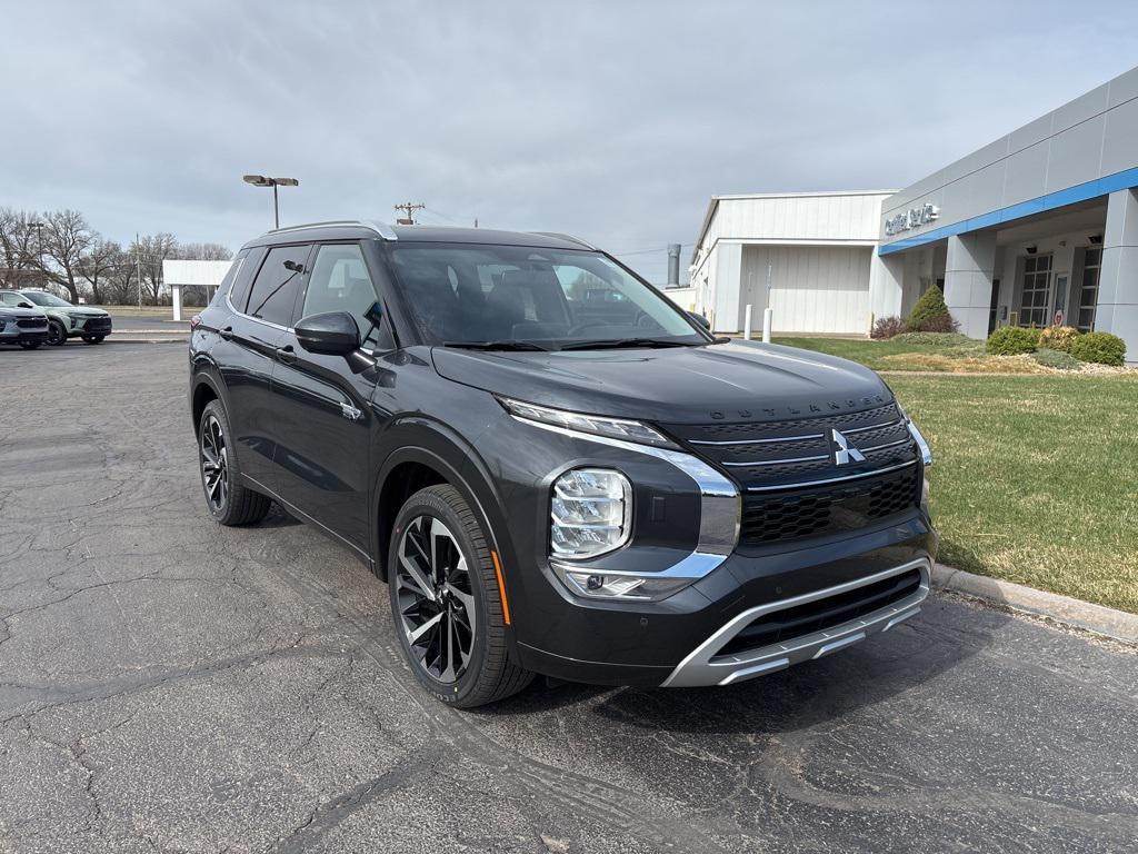 new 2025 Mitsubishi Outlander PHEV car, priced at $40,499