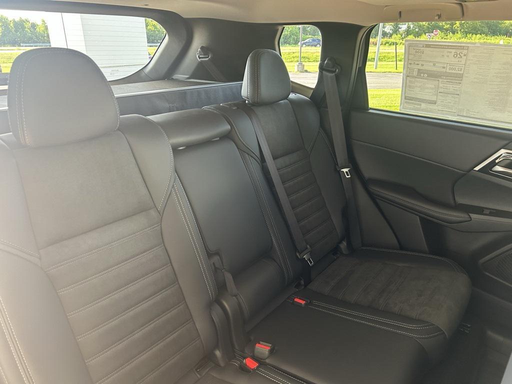 new 2025 Mitsubishi Outlander car, priced at $38,839