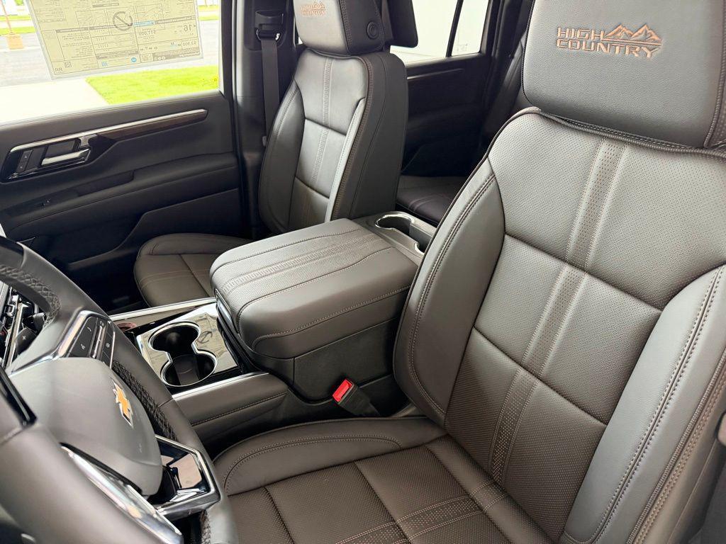 new 2026 Chevrolet Suburban car, priced at $100,170