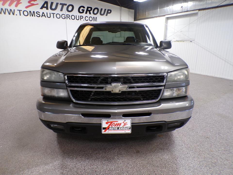 used 2006 Chevrolet Silverado 1500 car, priced at $12,995