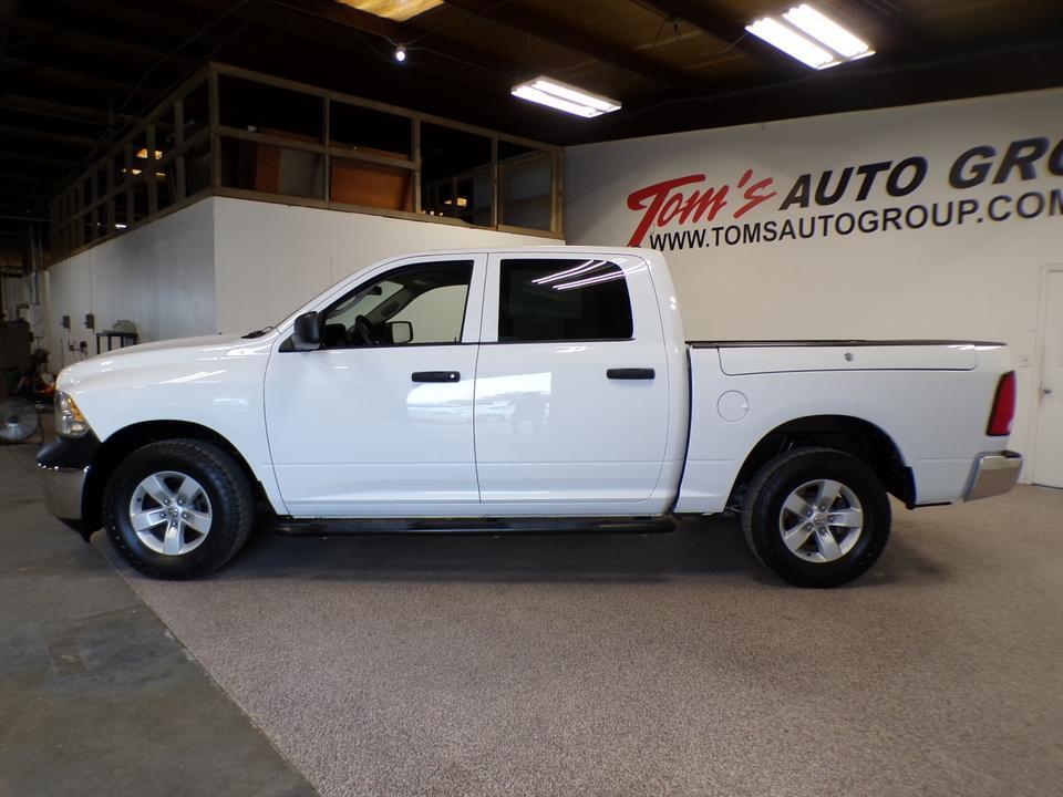 used 2022 Ram 1500 Classic car, priced at $18,995