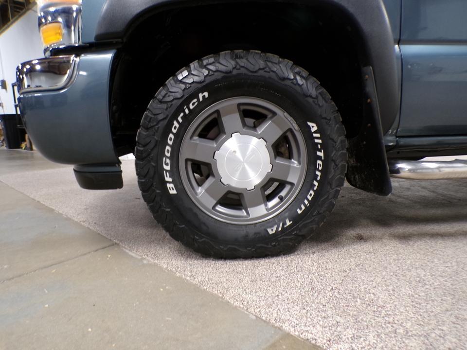 used 2006 GMC Sierra 1500 car, priced at $8,995