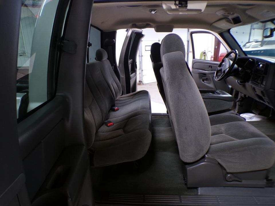 used 2004 Chevrolet Silverado 1500 car, priced at $15,995